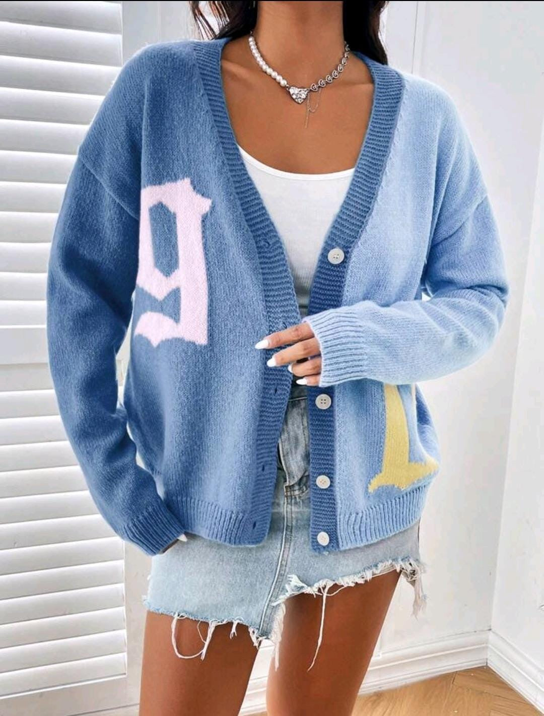 MOOSTA Cardigan à manches longues avec motif de lettre