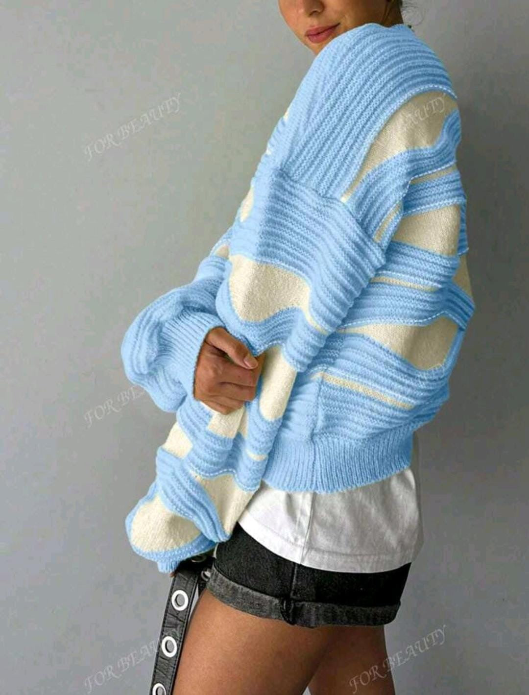 Pull en maille à manches longues avec col rond bleu