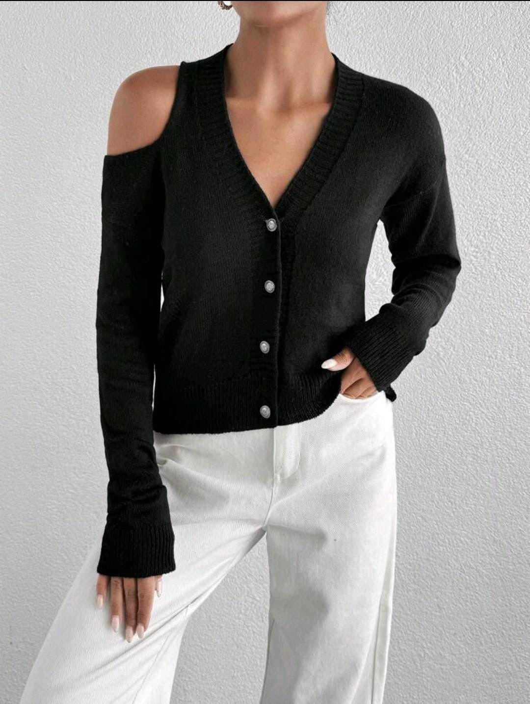 Cardigan fin noir décontracté décontracté avec détail ajouré pour femmes