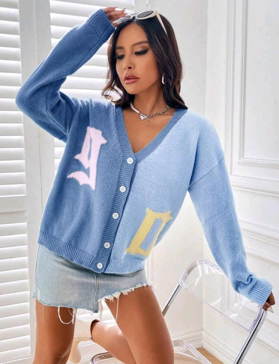 MOOSTA Cardigan à manches longues avec motif de lettre