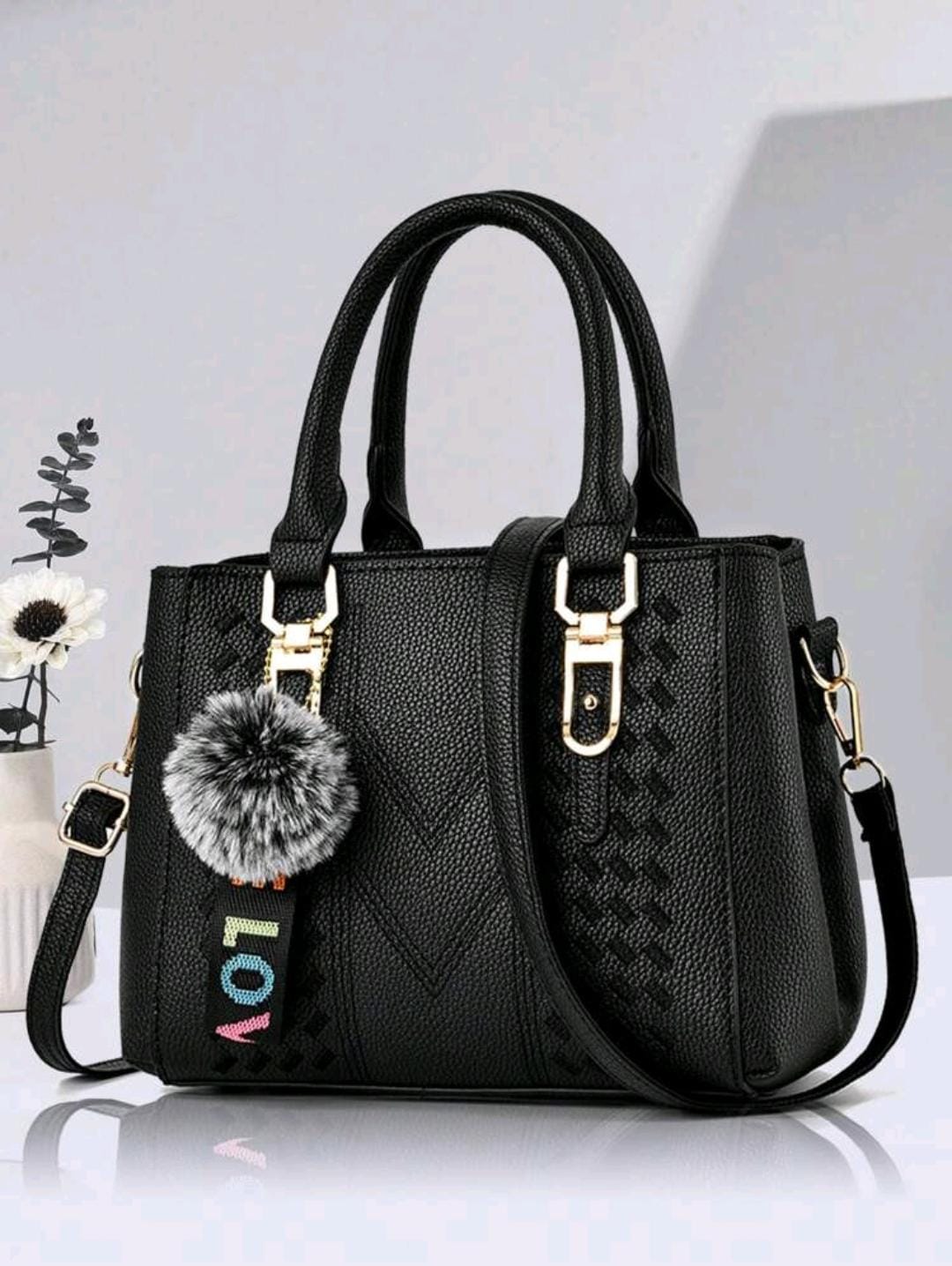 Nouveau sac à main d'épaule avec pendentif de boule de fourrure