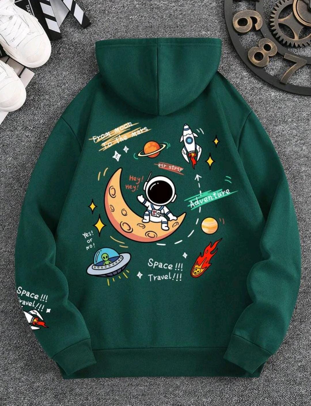 Sweat-shirt À Capuche Imprimé Avec Le Motif De Vaisseau Spatial Et D'alien Pour Hommes