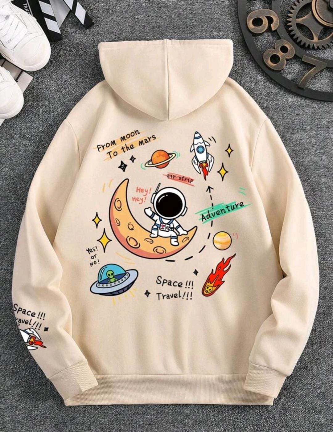 Sweat-shirt À Capuche Imprimé Avec Le Motif De Vaisseau Spatial Et D'alien Pour Hommes