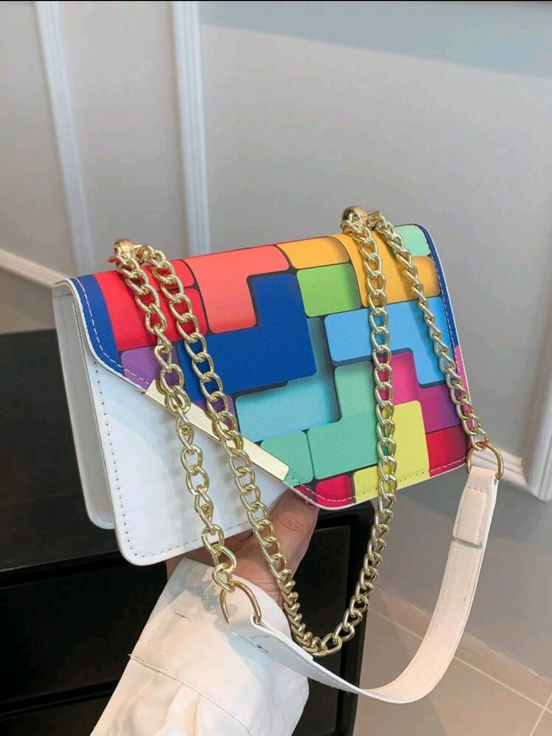 Mini sac à dos mode à carreaux avec surpiqûre contrastée diagonale, sangle à chaîne métallique