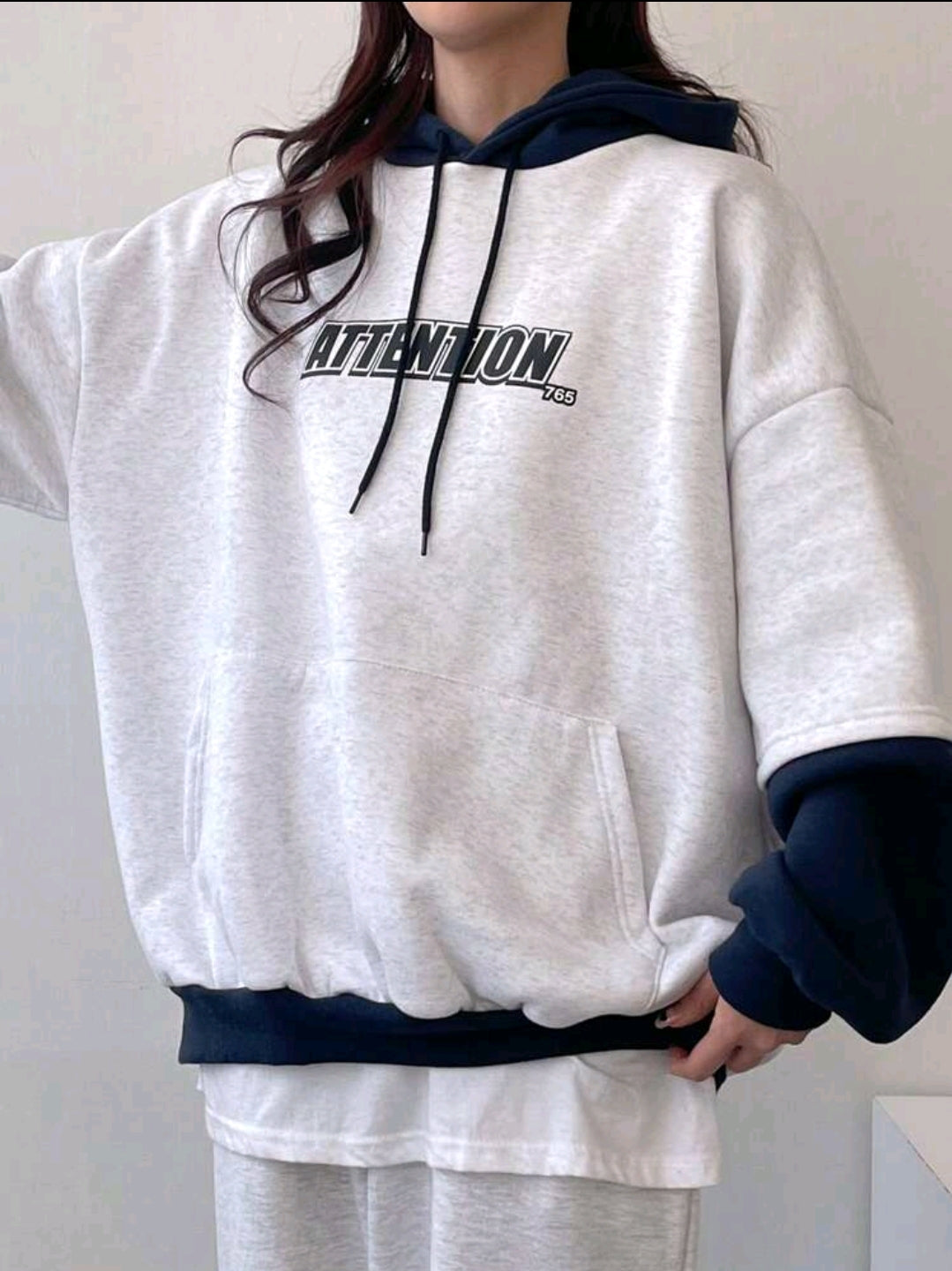 DAZY Sweat-shirt à capuche à imprimé lettres bicolore pour femmes, hauts à manches longues