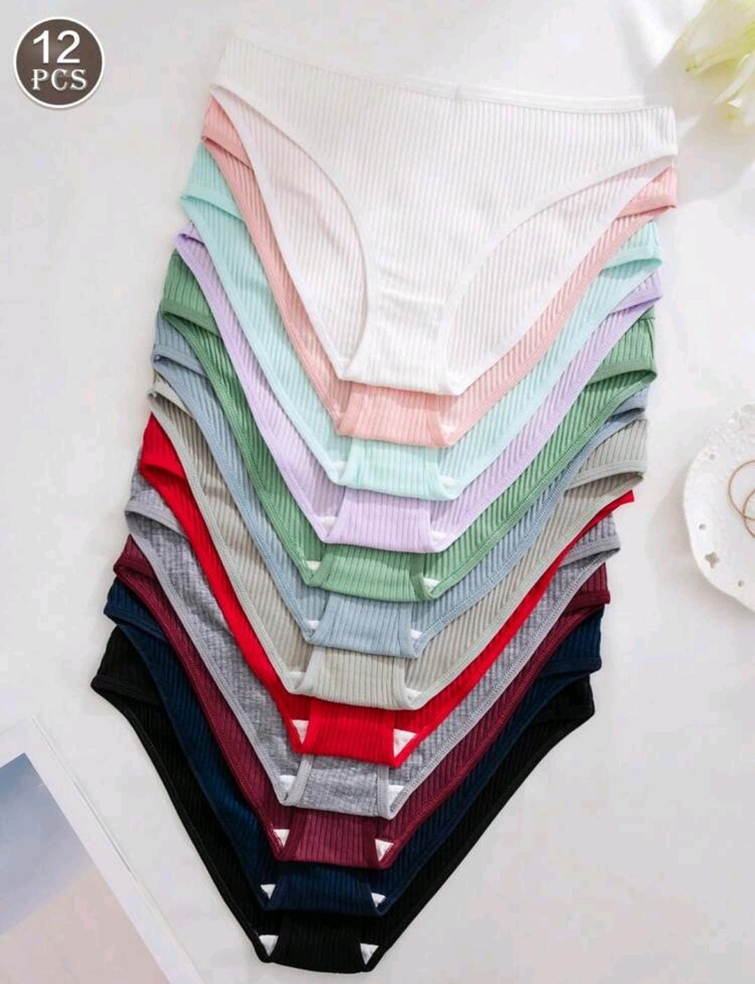 12 pièces Culottes triangulaires sans couture côtelées de couleur unie pour femmes, confortables et respirantes