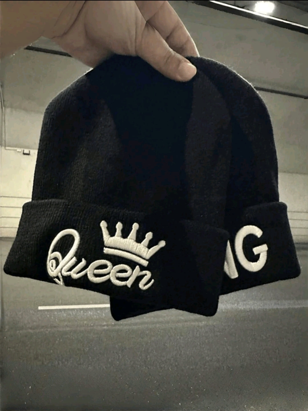 1 pièce Bonnet tricoté 3D avec couronne brodée roi et reine, Chapeau d'hiver chaud pour l'extérieur/quotidien, Décontracté et polyvalent