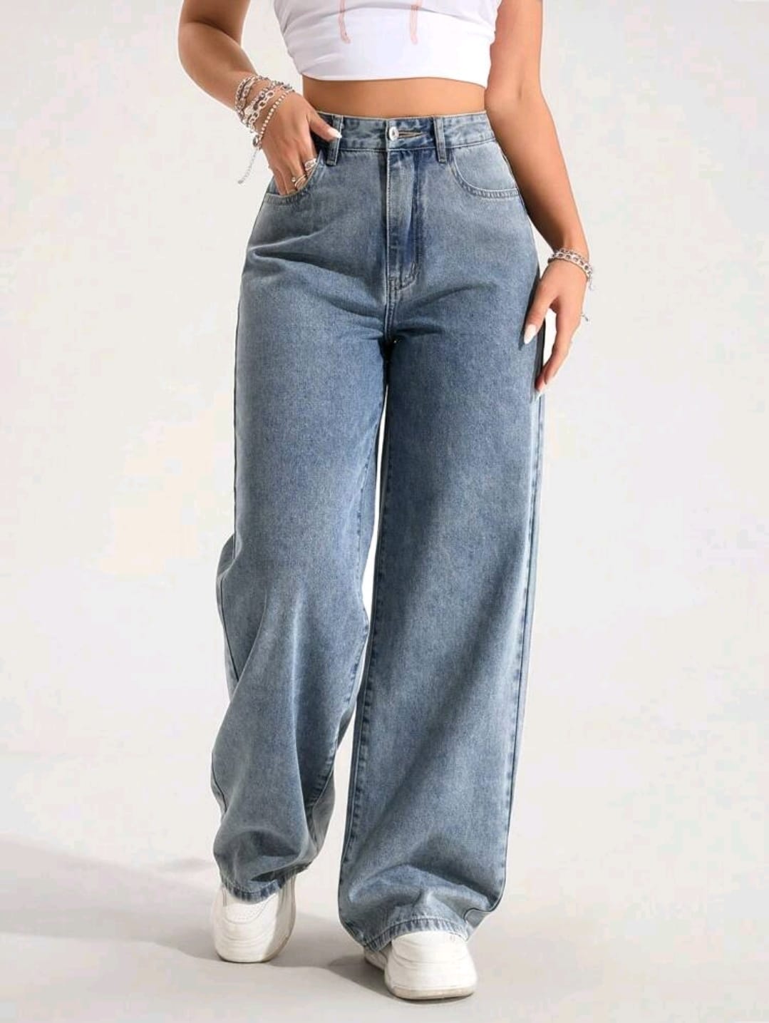 Jeans en denim délavé à taille haute ample et évasé, style décontracté