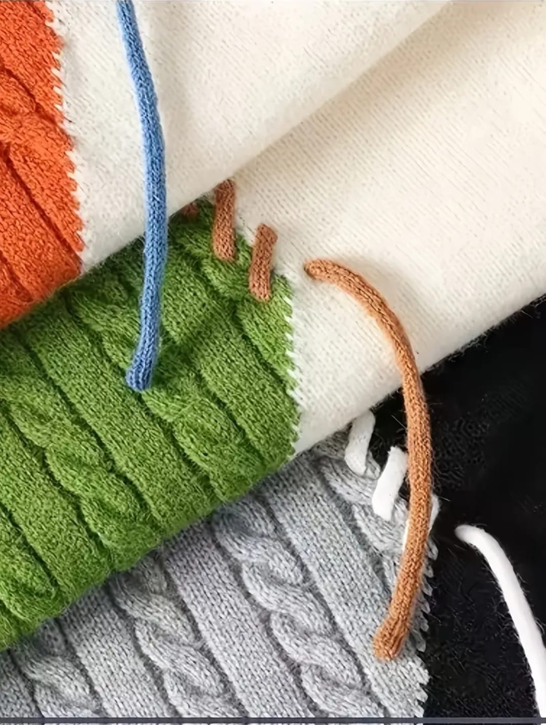 Pull Tricoté à Blocs de Couleur pour Hommes pour l'Automne et l'Hiver - Pull à Manches Longues Tendance et Polyvalent comme Cadeau