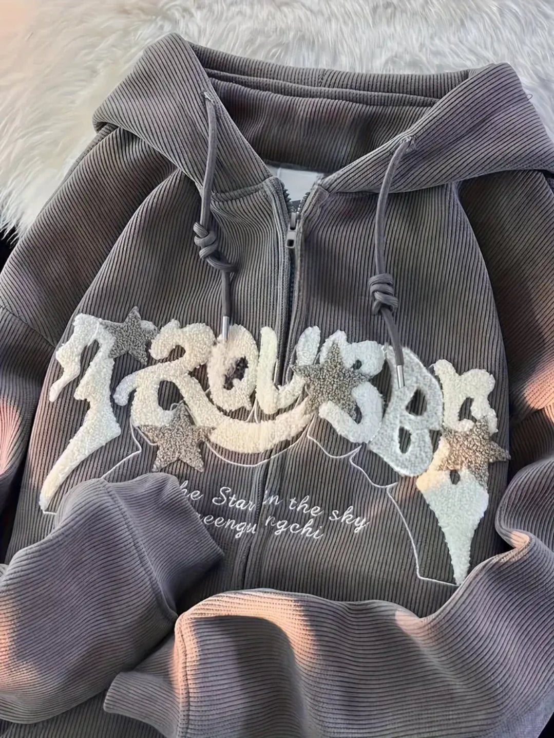 Sweat à Capuche Brodé pour Femme - Motif Montagne et Lettres, Coupe Décontractée Légère pour Printemps/
