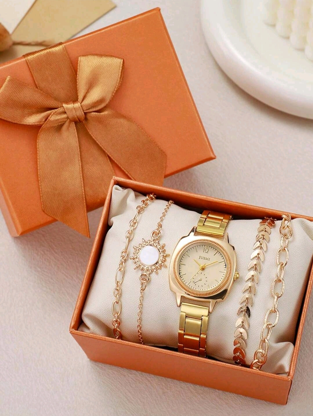 5 pièces/set Montre à quartz à cadran rond en acier de style mode mélangé avec bracelet décoré de feuilles.