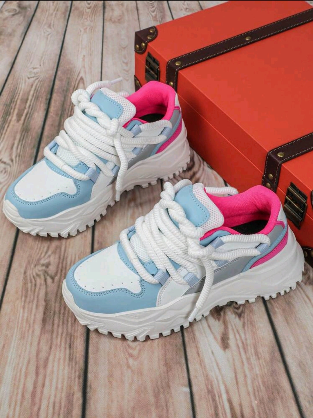 Basiques Noir et Blanc Mode Lacets Épais Plateforme Talon Caché Baskets Décontractées Sports