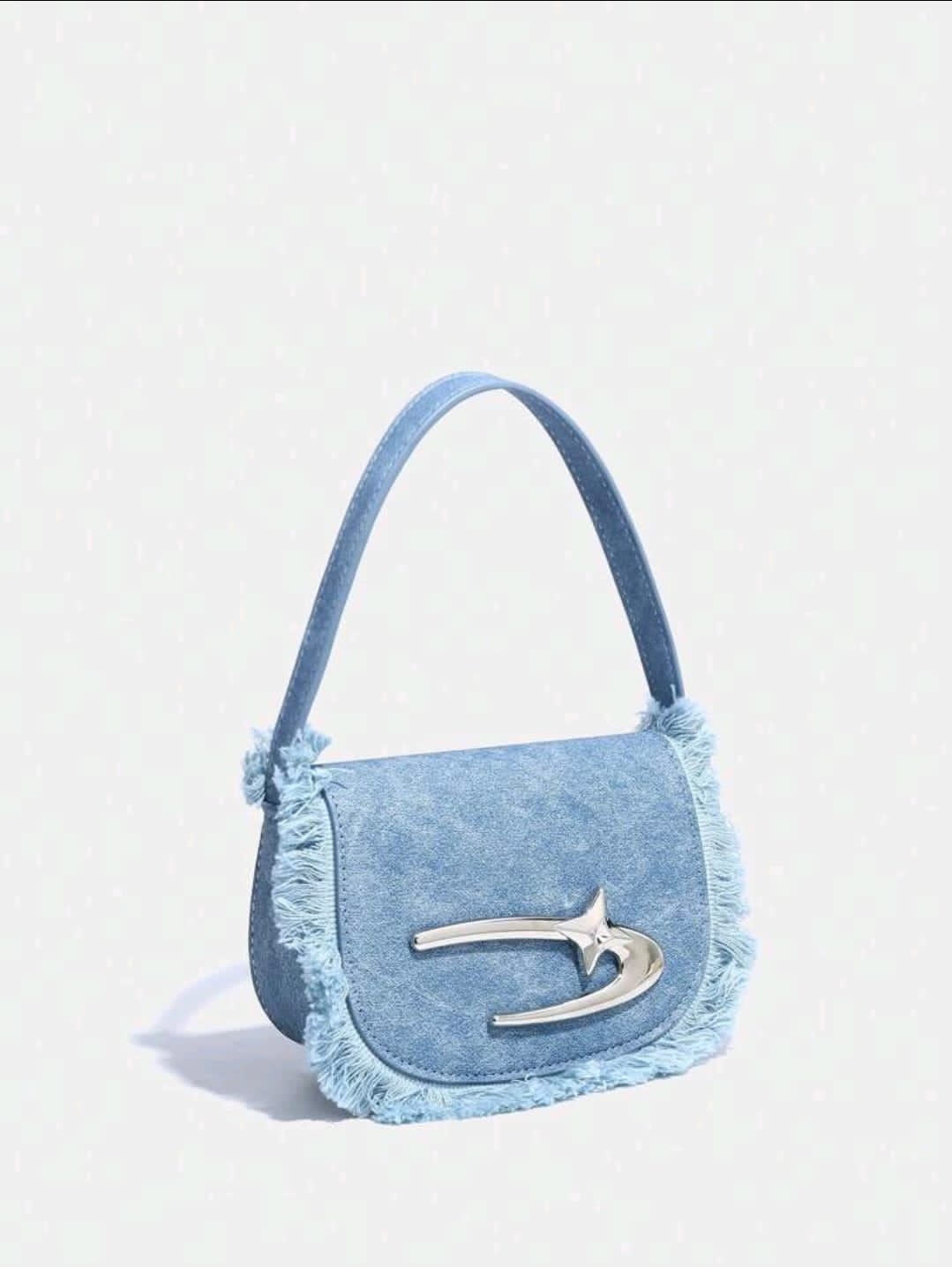 Jean Bleu Mini Demi Lune Sac De Selle Avec À Franges Décoration Et À Rabat Couverture , Adapté Pour Rencontre Ou Voyage