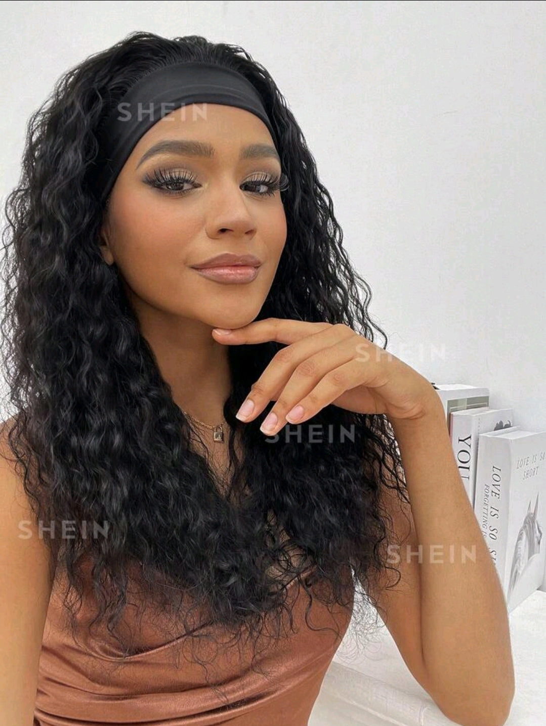 Perruque bandeau à vague d'eau couleur noir naturel, cheveux humains vierges brésiliens non traités, perruque fabriquée à la machine, facile à porter, convient pour 130%, 150%, 180%