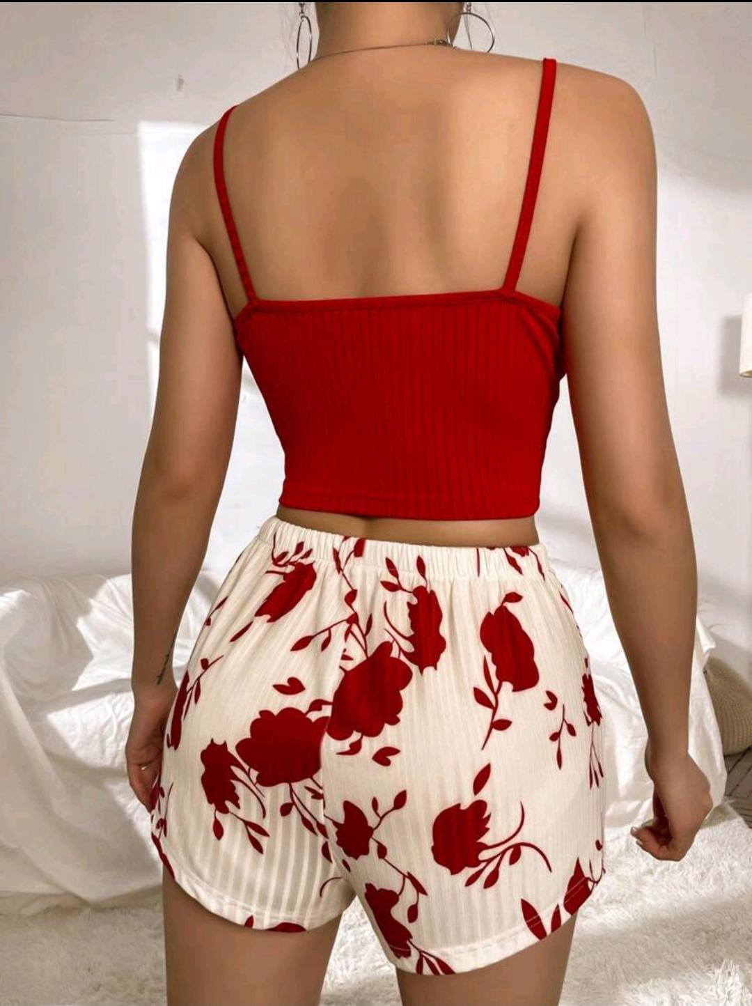 Ensemble de pyjama 2 pièces composé d'un débardeur à imprimé cœur et d'un short noué devant, pour l'été