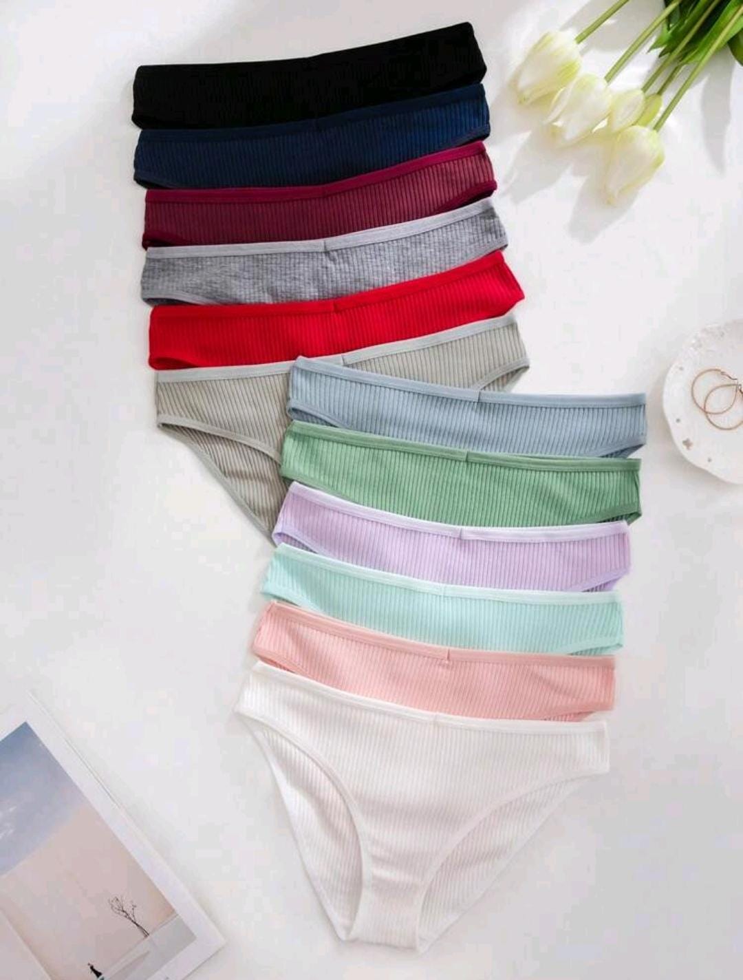 12 pièces Culottes triangulaires sans couture côtelées de couleur unie pour femmes, confortables et respirantes