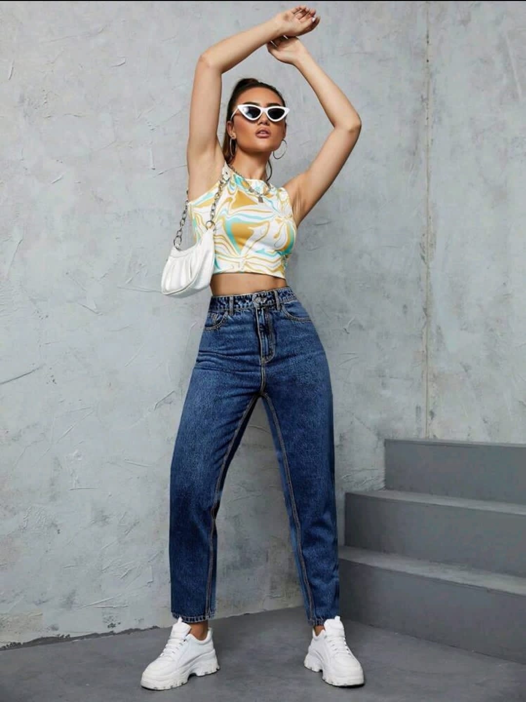 Jeans vintage effilés à taille haute lavés de manière décontractée