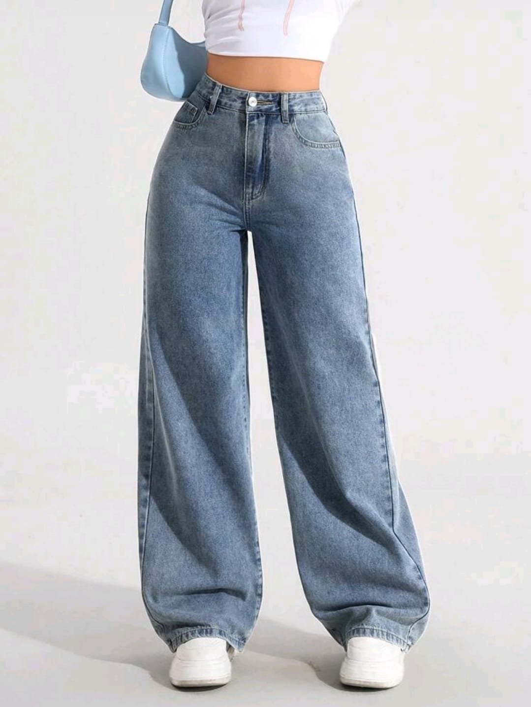 Jeans en denim délavé à taille haute ample et évasé, style décontracté