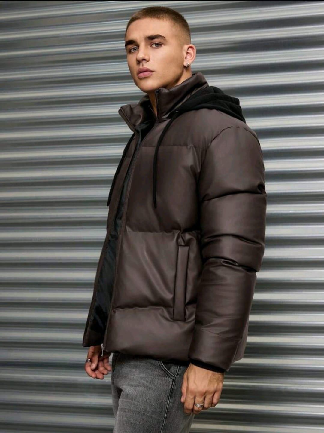 Sweat-shirt à capuche matelassé à doublure thermique en tissu PU de base pour homme, coupe slim