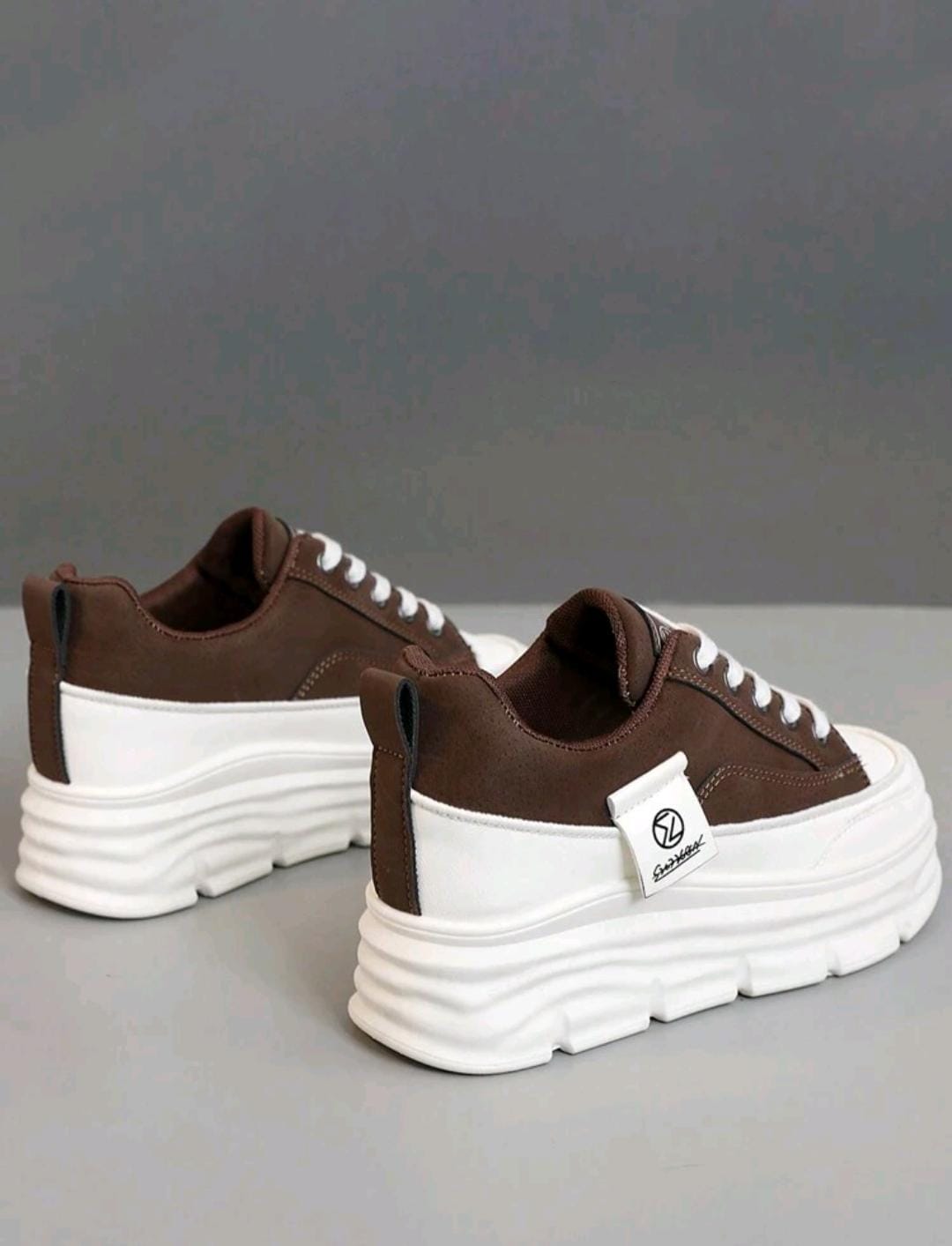 Nouvelles Baskets décontractées en canevas à semelle compensée et épaisse pour femmes
