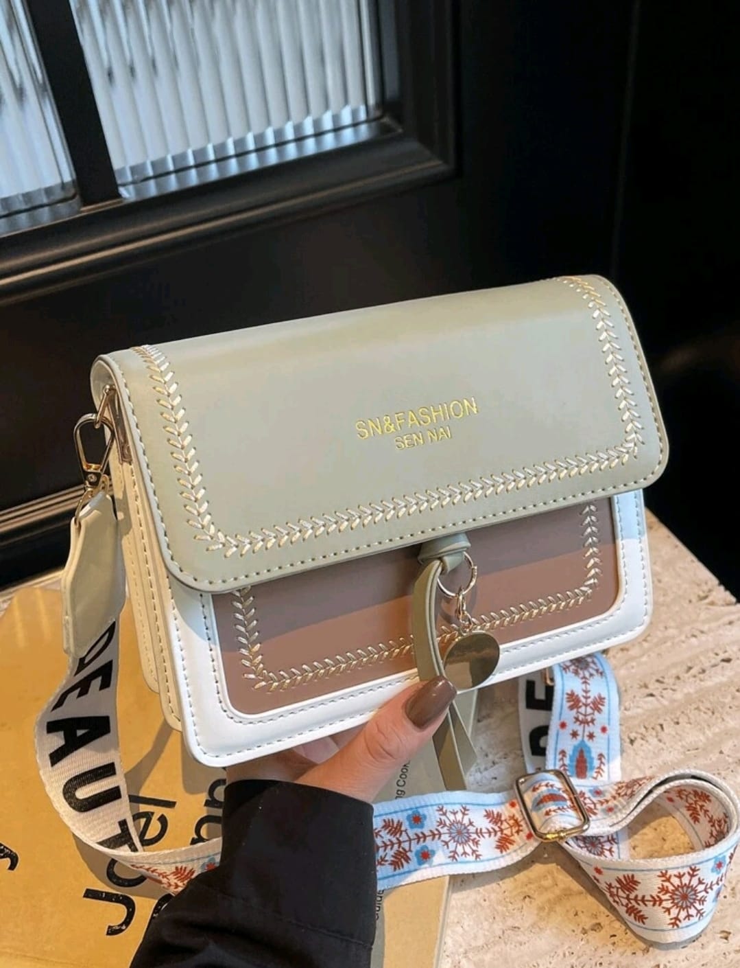 Sac à la mode pour femmes, sac bandoulière polyvalent et nouveau, décontracté, bicolore, petit sac carré