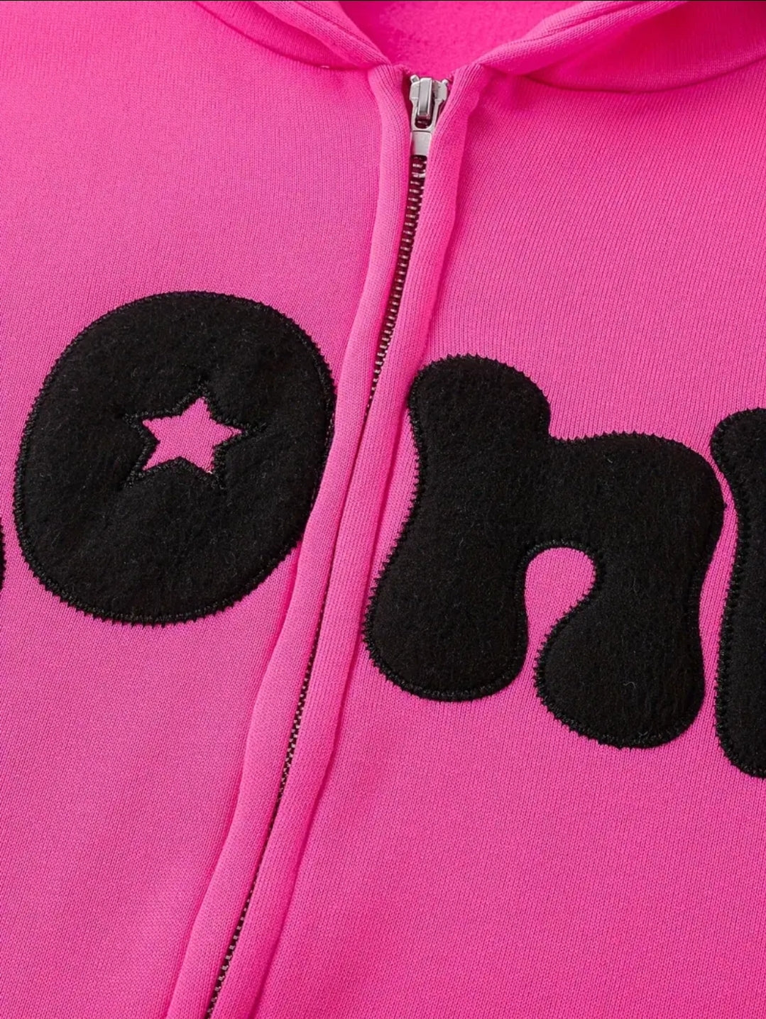 Sweat-shirt à capuche élégant pour femme avec alphabet brodé, haut décontracté