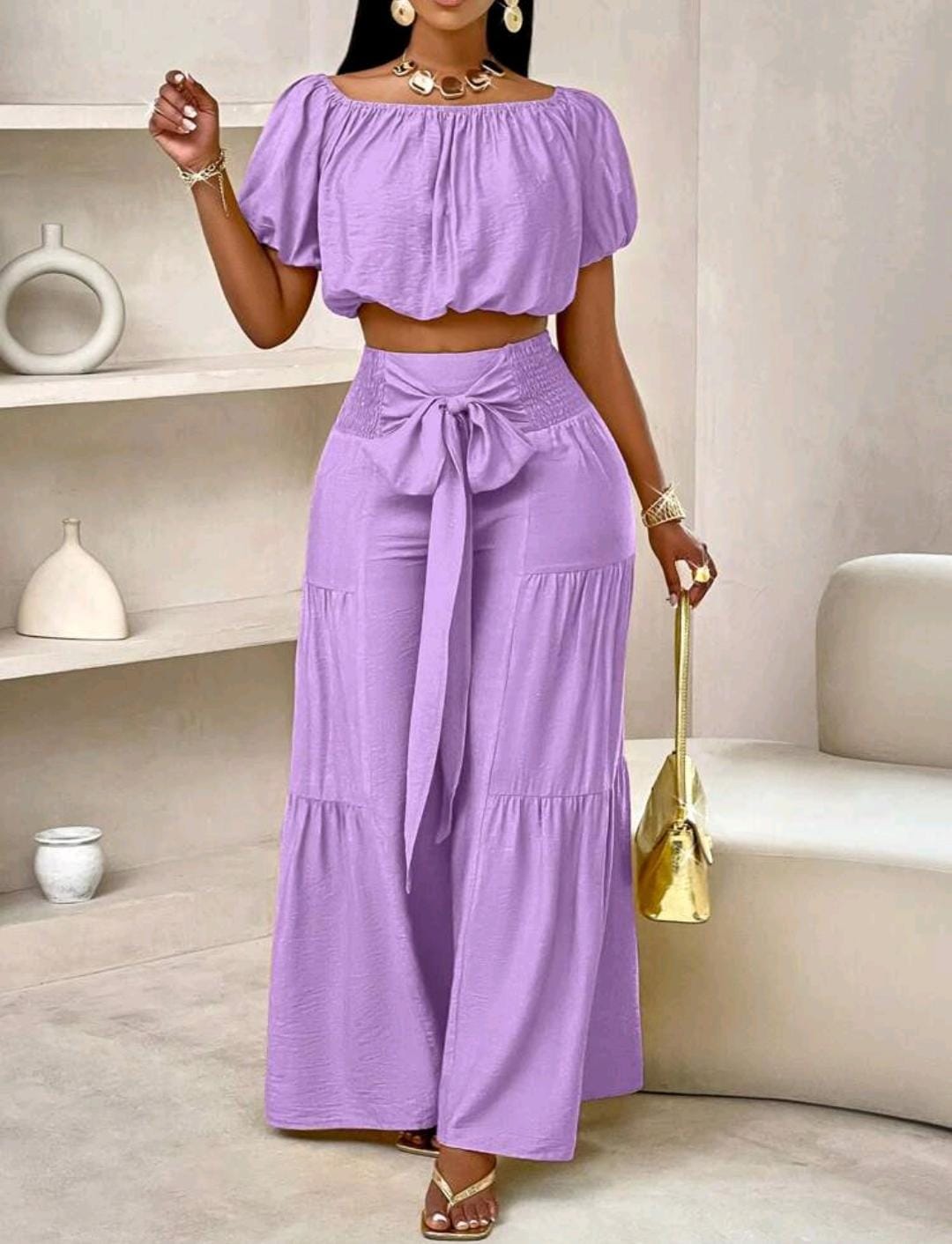 Ensemble de débardeur court à volants sans bretelles à manches bouffantes et pantalon large pour le style vacances d'été à la plage