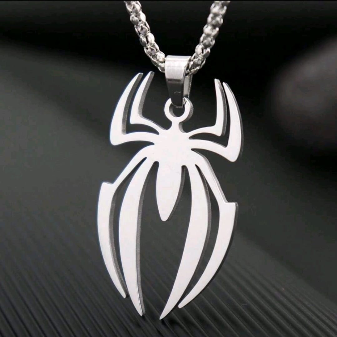 1 Nouveau Produit Logo D'araignée Périphérique Personnalisé De Film Et Télévision Pendentif En Acier Inoxydable Mode Collier De Bijoux En Acier Titanique Pour Hommes