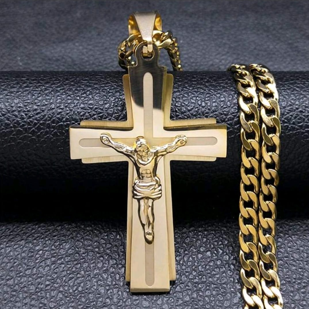 Collier croix de Jésus Chaîne en acier inoxydable pour femmes Collier croix argent pour hommes Collier religieux Cruz Collier unisexe Accessoires mode couples Cadeau