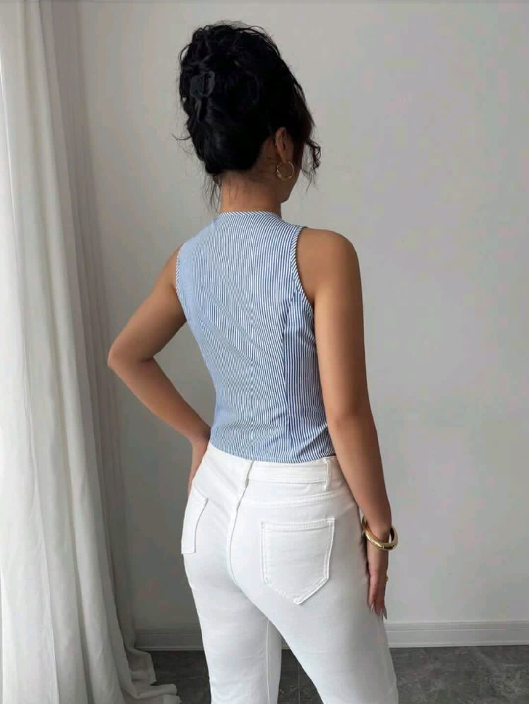 Elenzga Top sans manches à col en V côtelé, à rayures, minimaliste pour femme, adapté pour le trajet domicile-travail