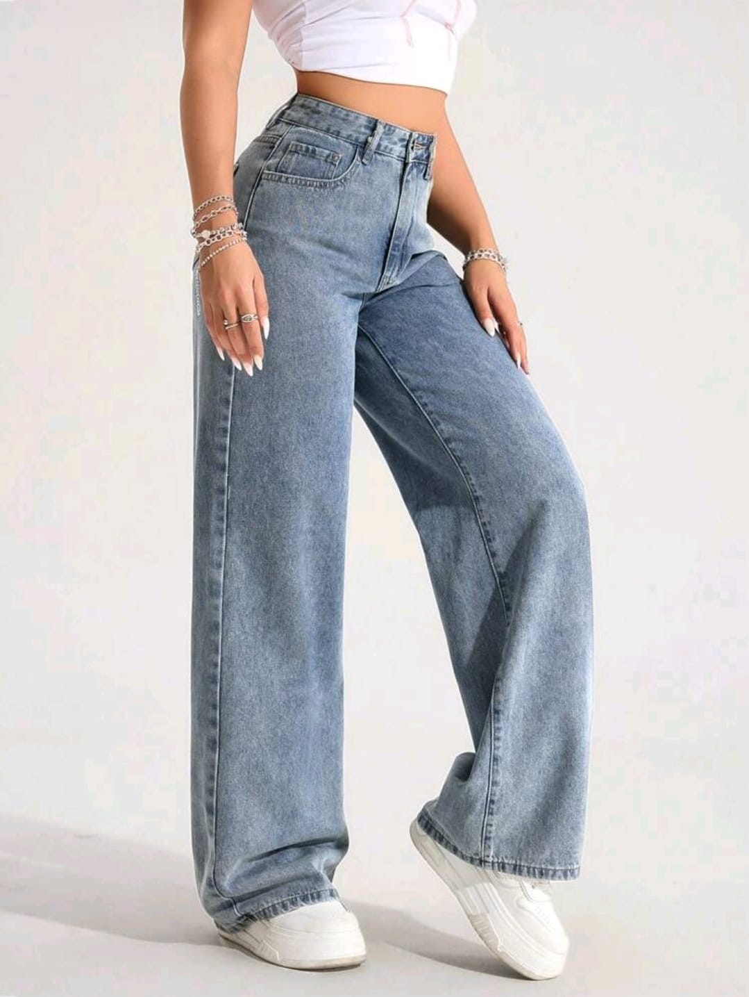Jeans en denim délavé à taille haute ample et évasé, style décontracté