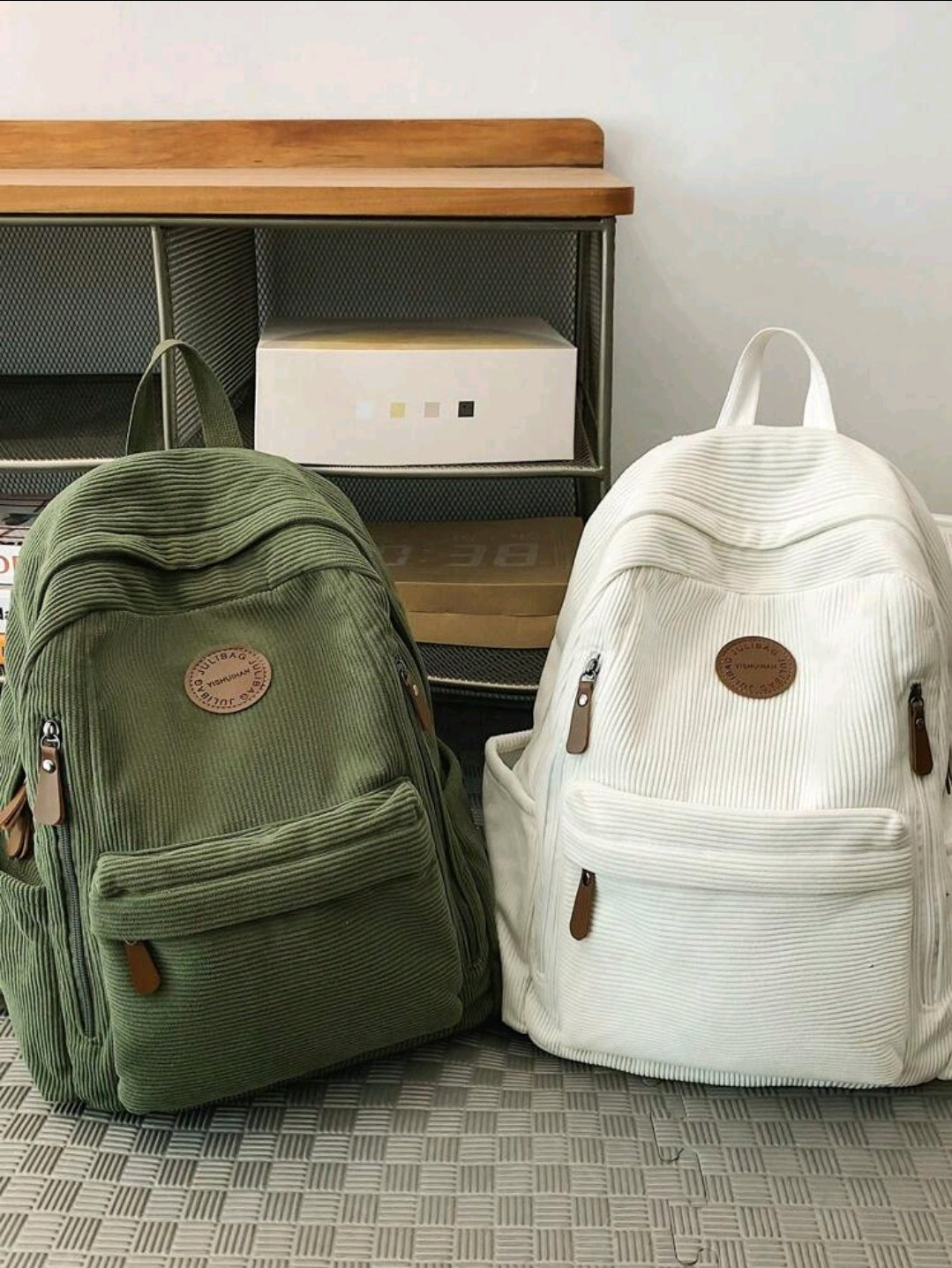 Petit sac à dos en velours côtelé pour étudiants universitaires, sac à dos décontracté et léger pour les lycéens et lycéennes, convient pour un ordinateur