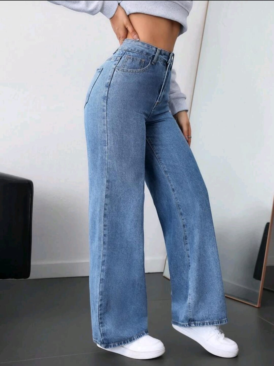 Jeans en denim délavé à taille haute ample et évasé, style décontracté