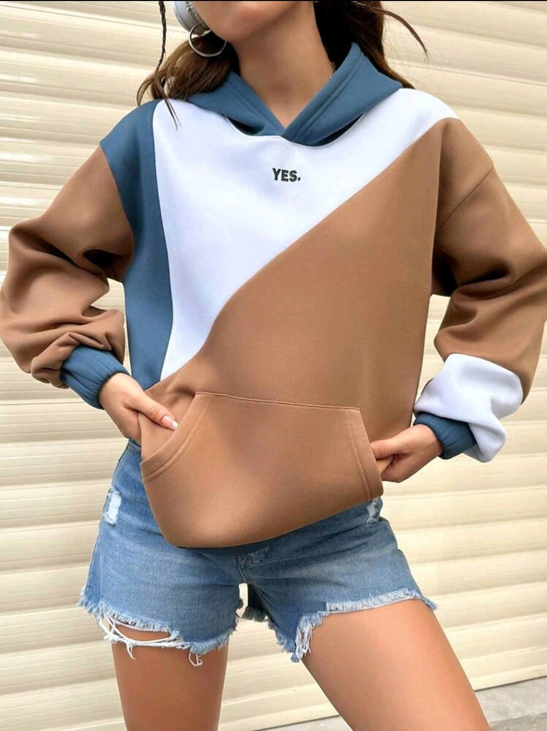 Flirla Sweat-shirt à capuche imprimé de lettres en contraste de couleurs pour femmes, hauts à manches longues