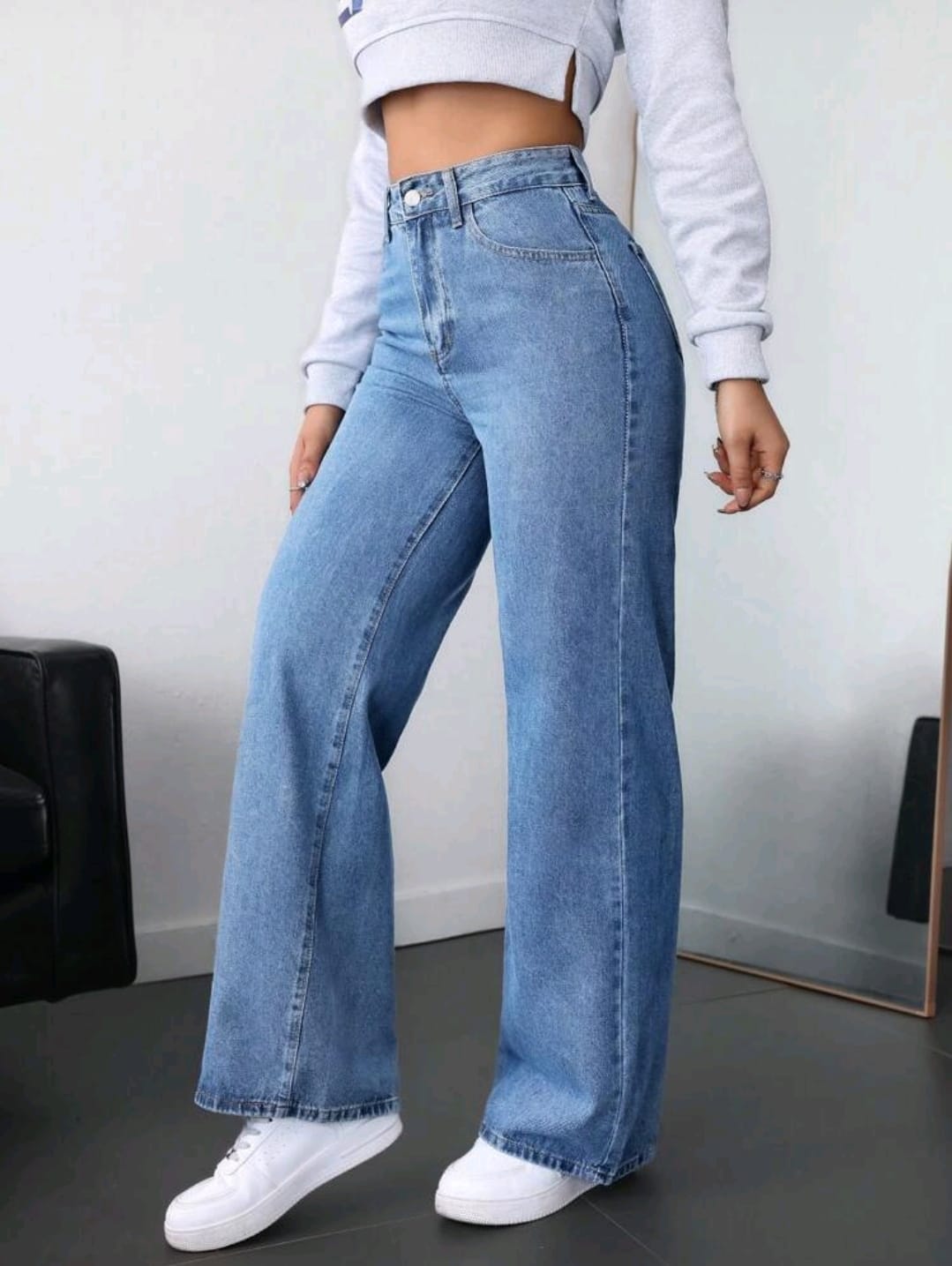 Jeans en denim délavé à taille haute ample et évasé, style décontracté