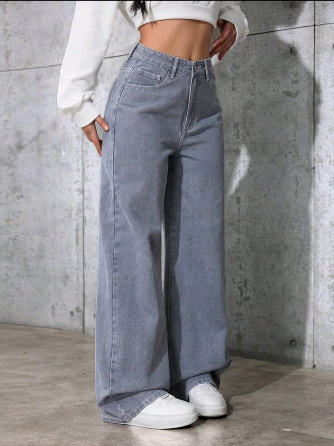 Jeans en denim délavé à taille haute ample et évasé, style décontracté
