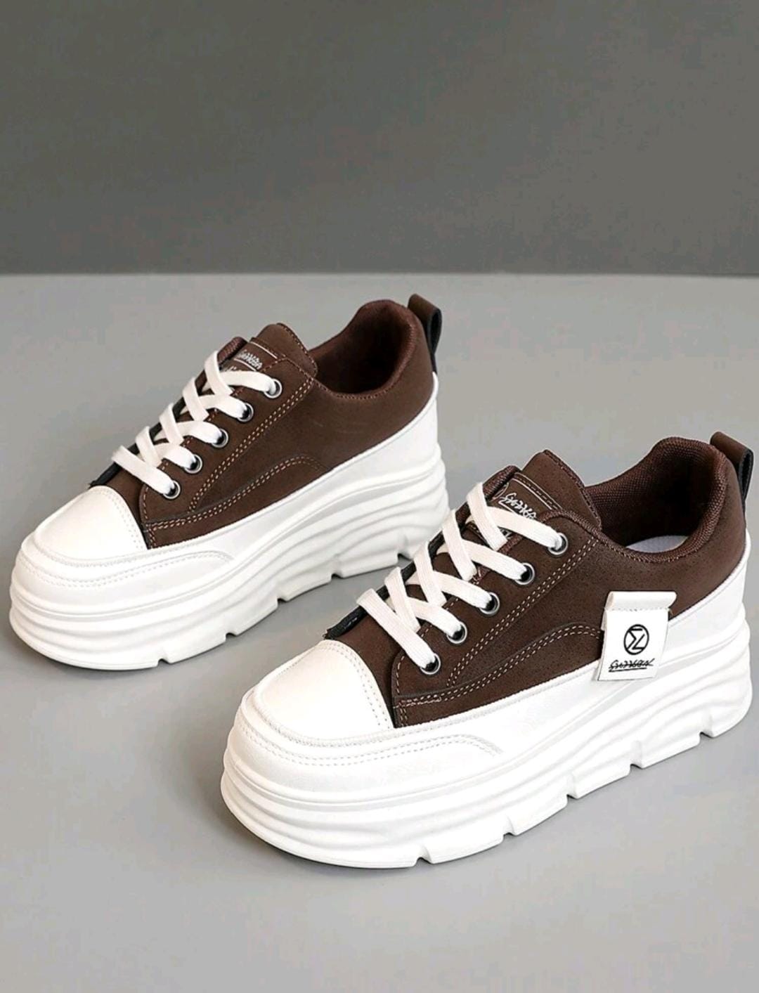 Nouvelles Baskets décontractées en canevas à semelle compensée et épaisse pour femmes