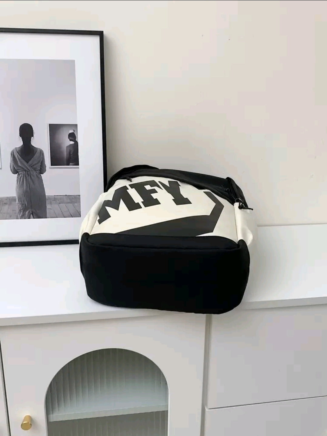 Nouvel arrivage Sac à dos fonctionnel grande capacité avec impression de lettres en blocs de couleurs. Sac d'école