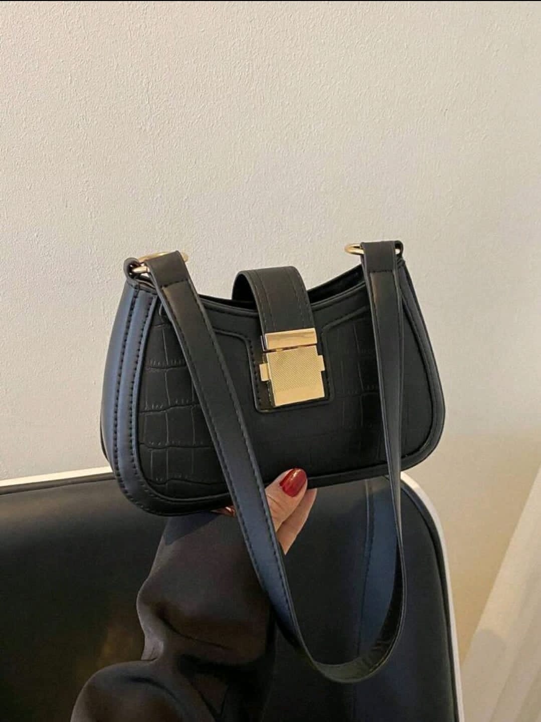 Nouveau sac à bandoulière rétro de 2025 en couleur unie pour femmes, sac bandoulière/sous-bras chic