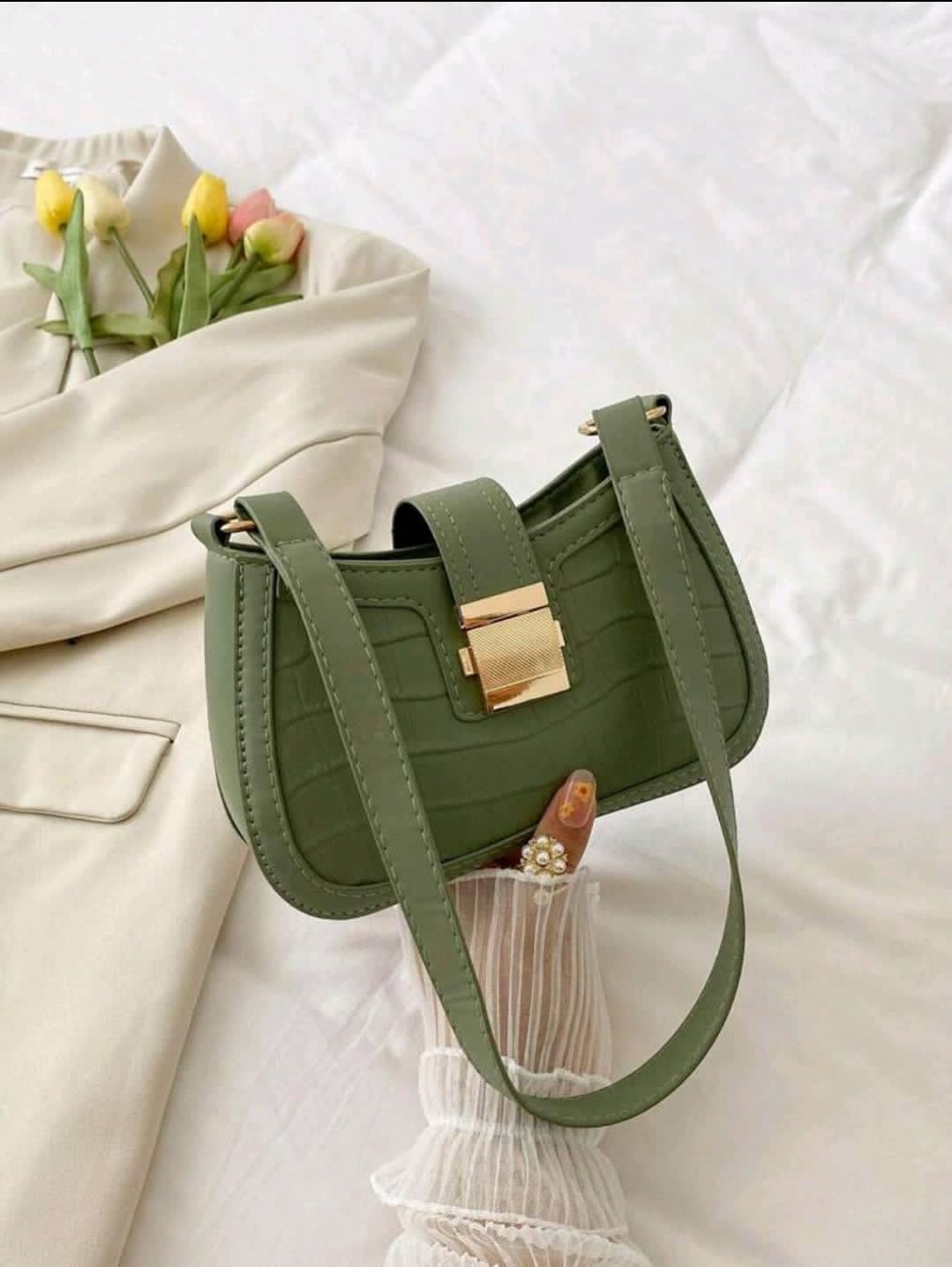 Nouveau sac à bandoulière rétro de 2025 en couleur unie pour femmes, sac bandoulière/sous-bras chic