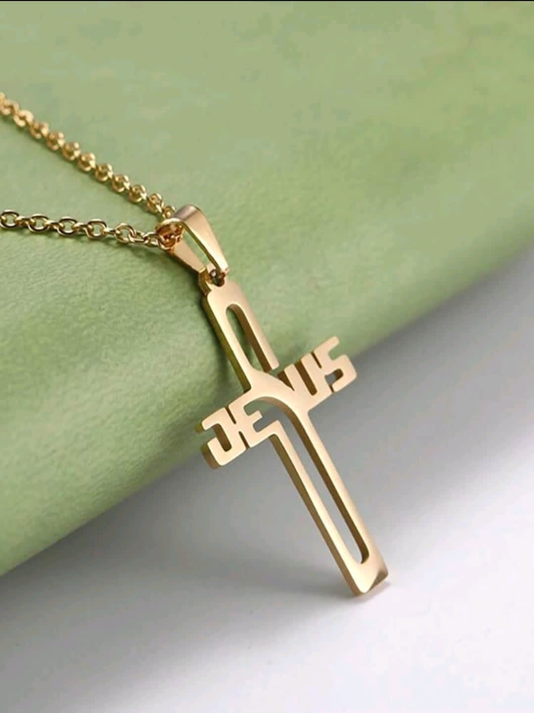 1 pièce Collier pendentif croix de Jésus en acier inoxydable pour homme, design classique à double couche de poisson de Jésus