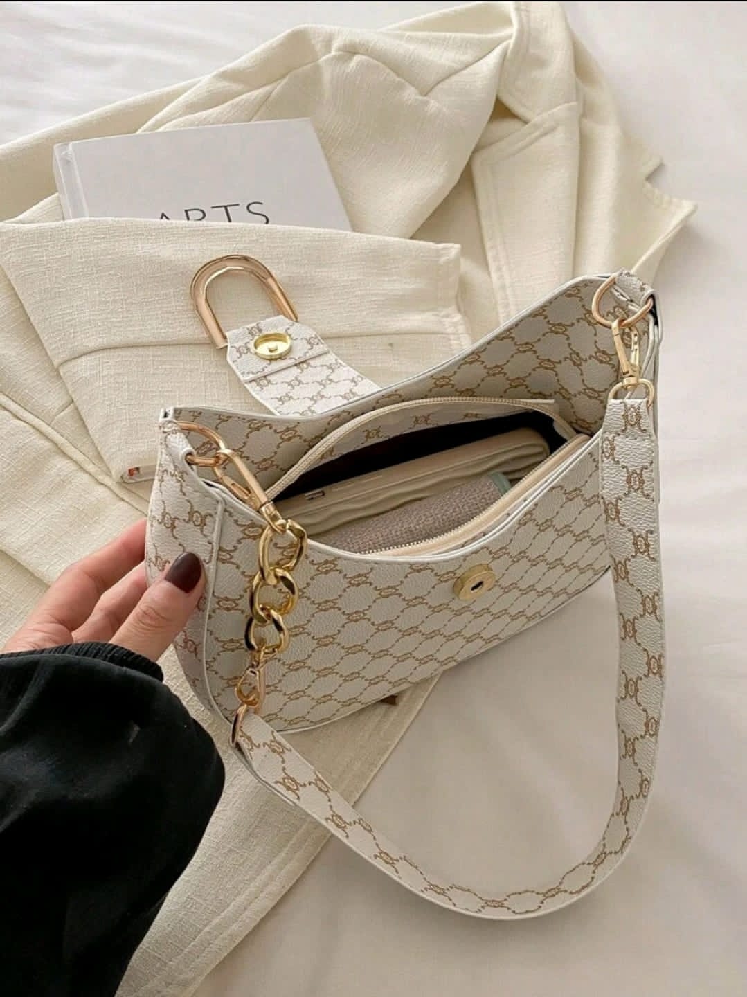 Sac hobo zippé léger et casual pour entreprise, décoré de métal noir à la mode, parfait pour les adolescentes, les étudiantes