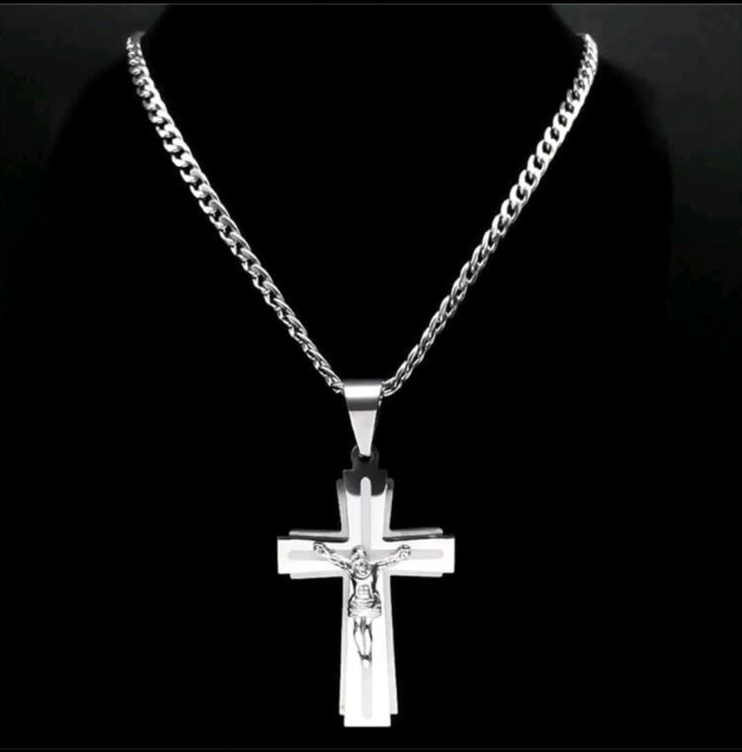 Collier croix de Jésus Chaîne en acier inoxydable pour femmes Collier croix argent pour hommes Collier religieux Cruz Collier unisexe Accessoires mode couples Cadeau
