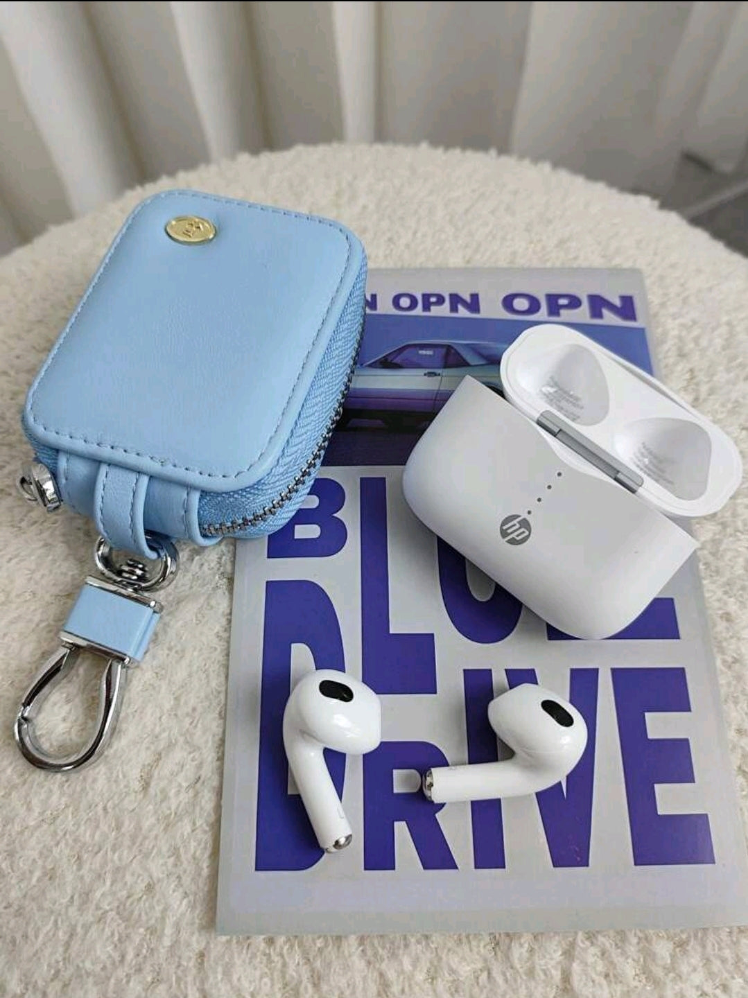 HP Écouteurs sans fil avec qualité sonore premium + étui bleu , écouteurs à connexion automatique 5.3 avec jusqu'à 30 heures de lecture, légers avec microphone compatibles avec iPhone et Android,