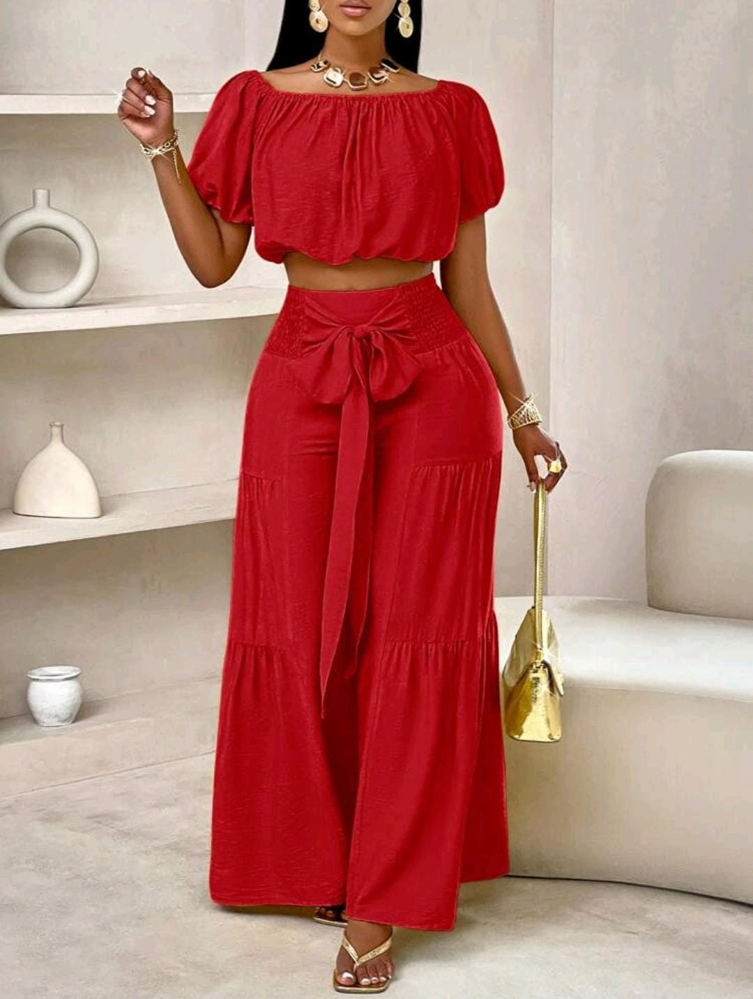 Ensemble de débardeur court à volants sans bretelles à manches bouffantes et pantalon large pour le style vacances d'été à la plage