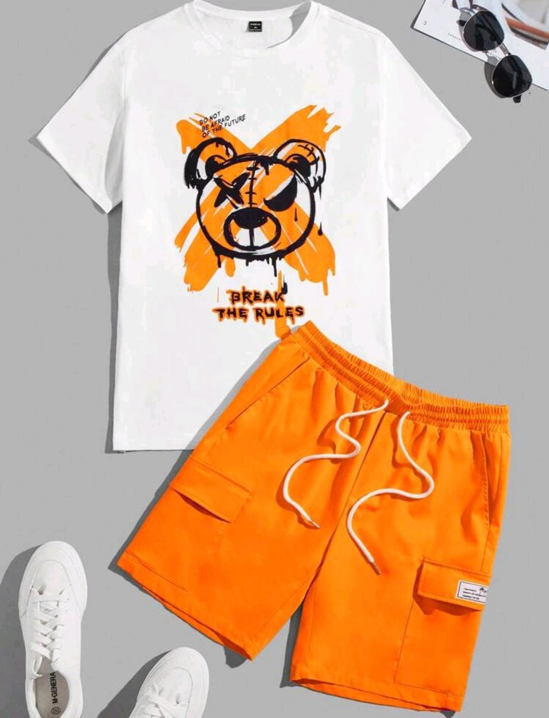 Manfinity RebelGame T-shirt à manches courtes tricoté à motifs imprimés cartoon et shorts