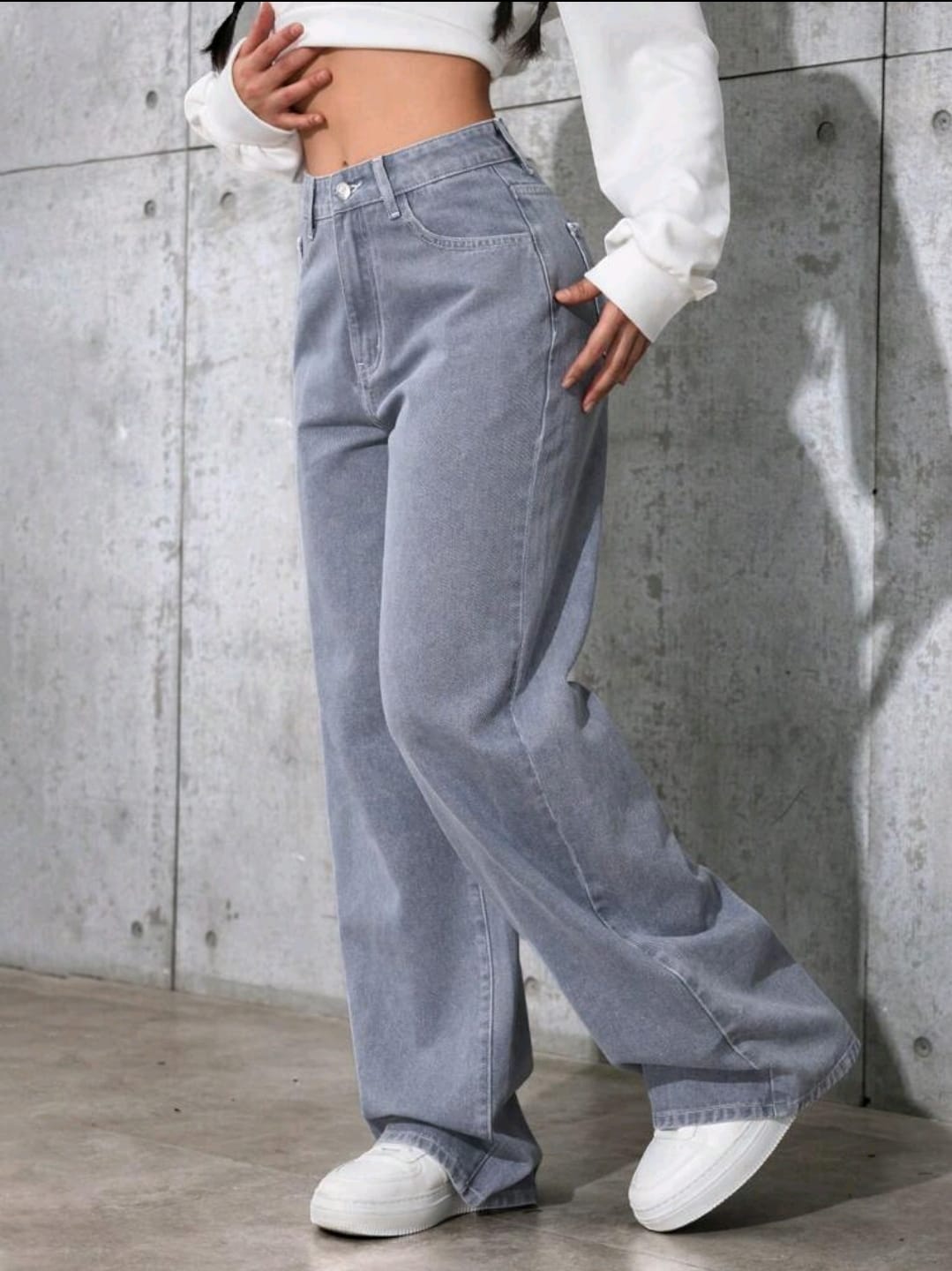 Jeans en denim délavé à taille haute ample et évasé, style décontracté
