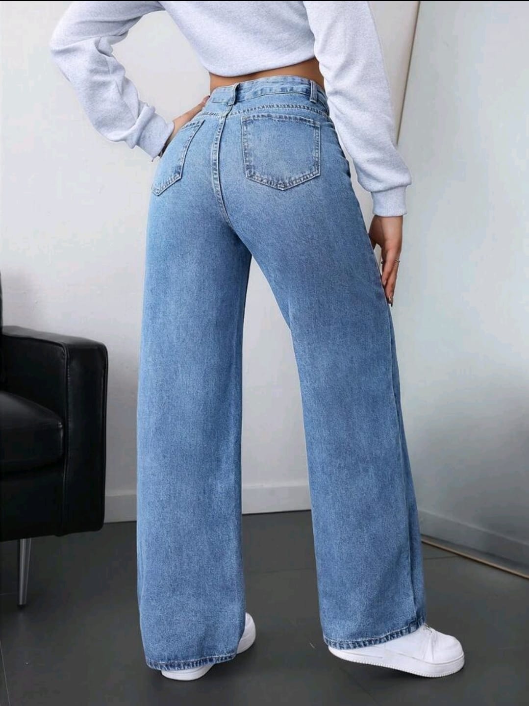 Jeans en denim délavé à taille haute ample et évasé, style décontracté