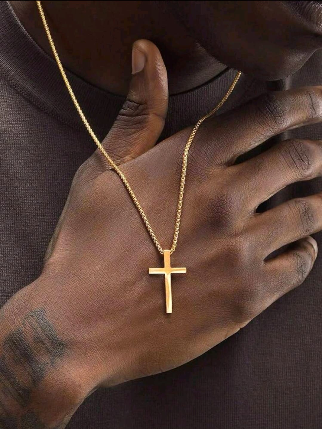 1 pièce de collier simple et en acier inoxydable avec un pendentif croix, style hip-hop de rue, convenant pour un port quotidien par les hommes