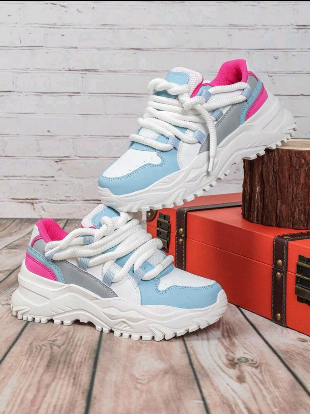 Basiques Noir et Blanc Mode Lacets Épais Plateforme Talon Caché Baskets Décontractées Sports